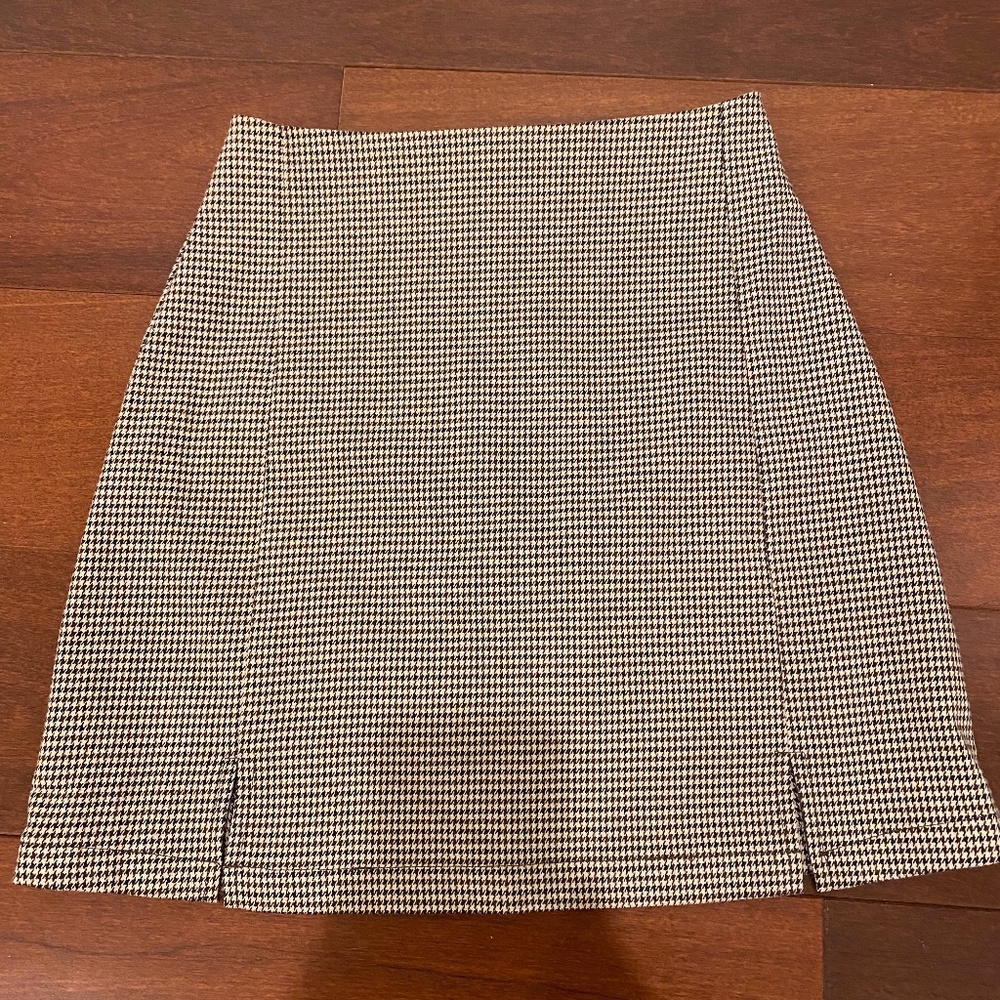 Brandy Melville John Galt Plaid Cara Skirt - Picture 2 of 4